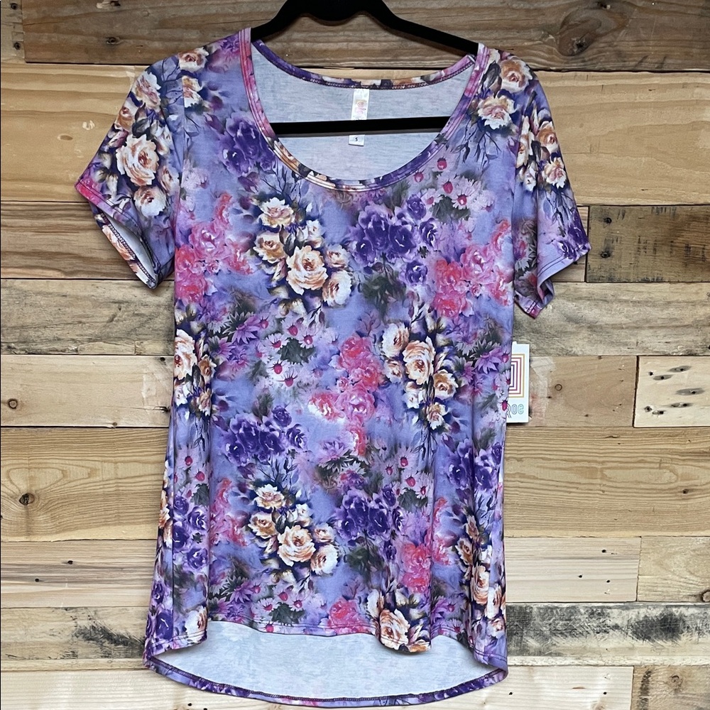 LuLaRoe size Small Classic Tee Floral Short Sleeve Top - Purple and Pink